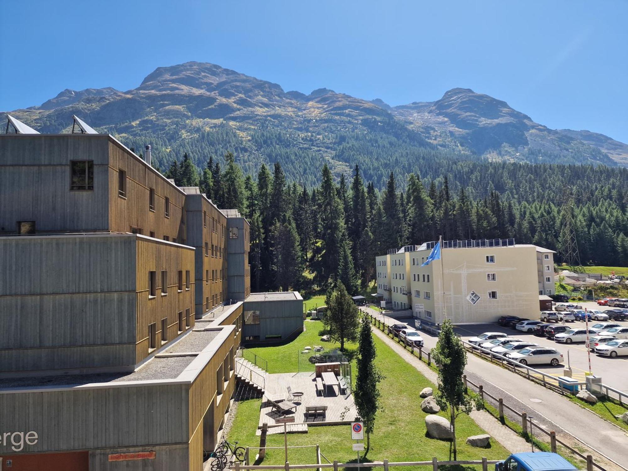 Apartments Flora - Sunflower São Moritz Exterior foto