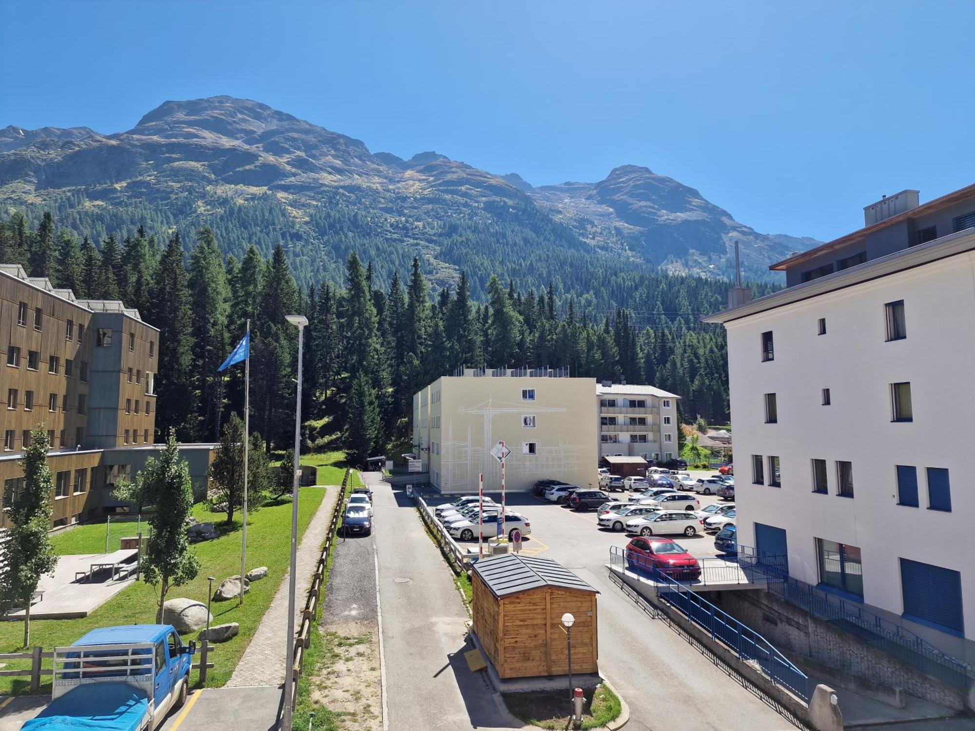 Apartments Flora - Sunflower São Moritz Exterior foto